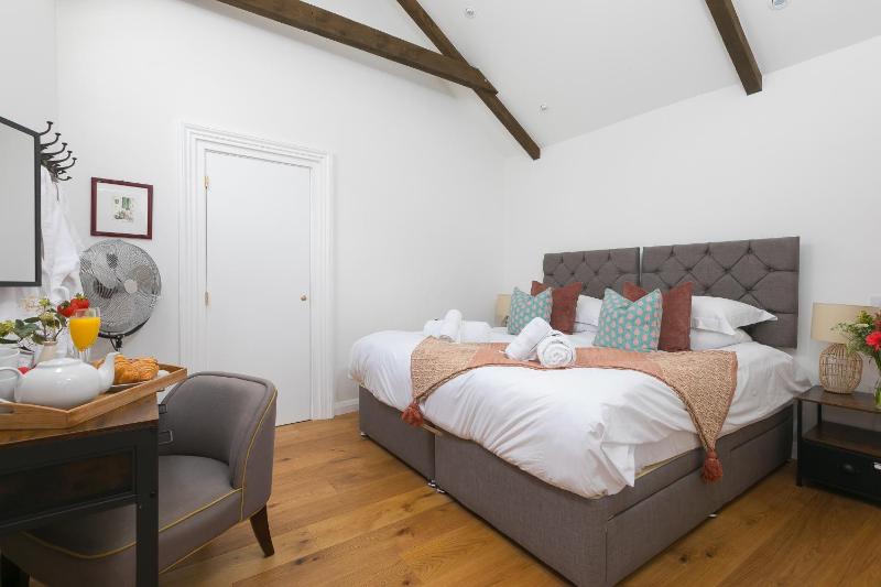 Carines Barns - Tre - image 34