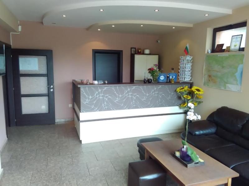 Deluxe Apartment with Free Parking image 2