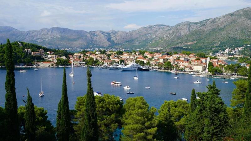 NEW! Villa With Heated Pool in Cavtat - image 3