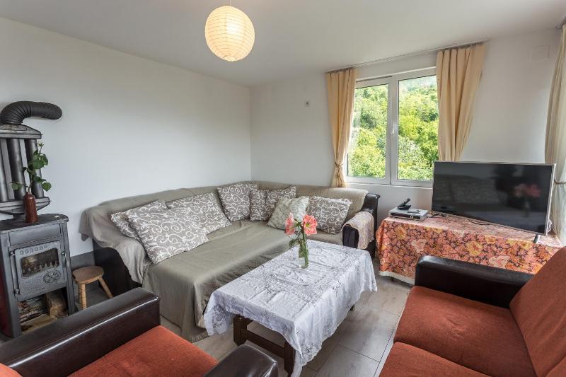 Apartment with Sea View image 2