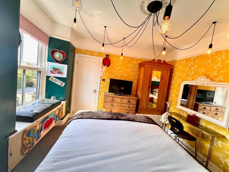 Brightham House - Exclusively for Adults - image 7
