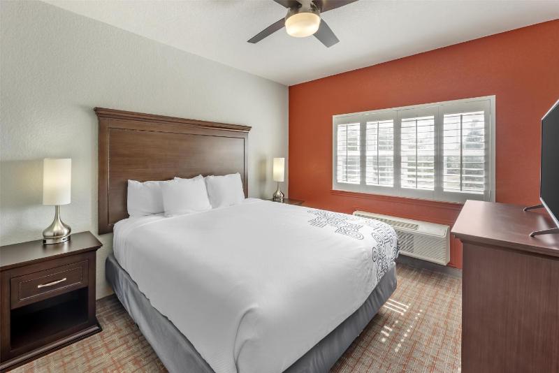 King Suite with Sofa Bed image 1