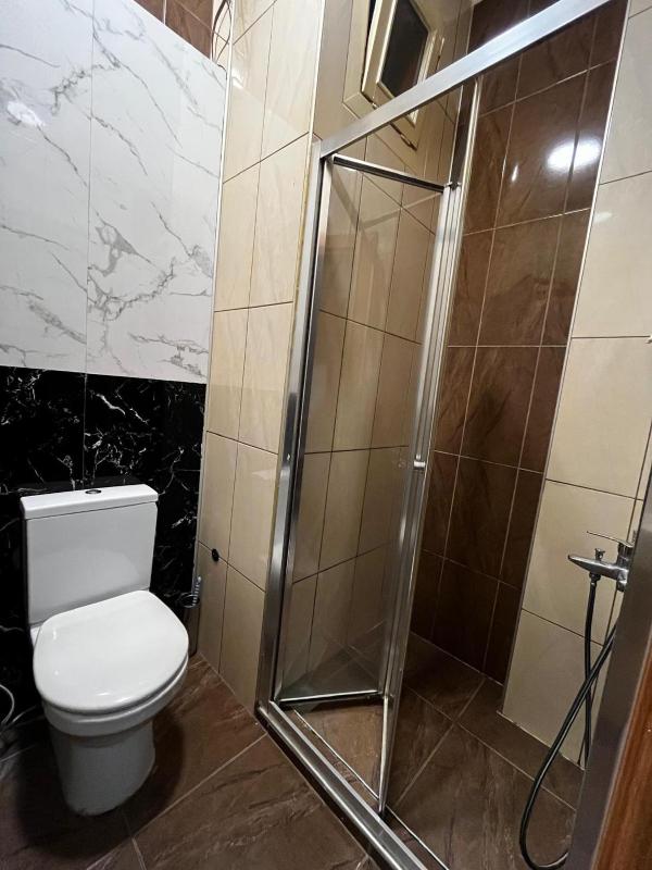 Budget Double Room image 4