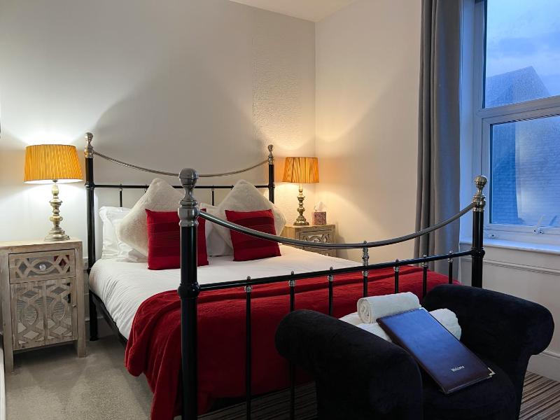 Superior Double Room image 1