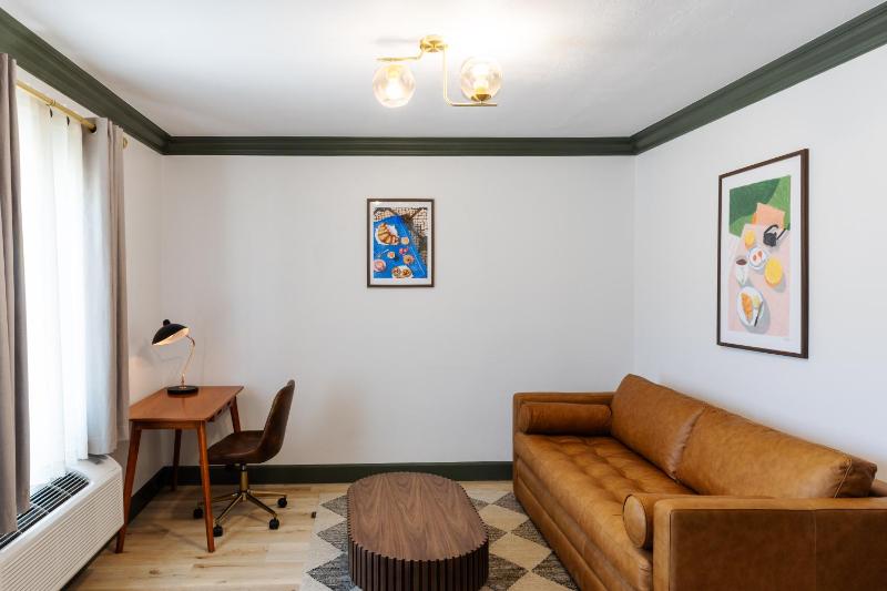 Hygge Courtyard Suite  image 3