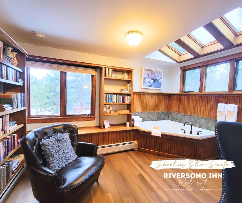 Junior Suite with Garden View image 2