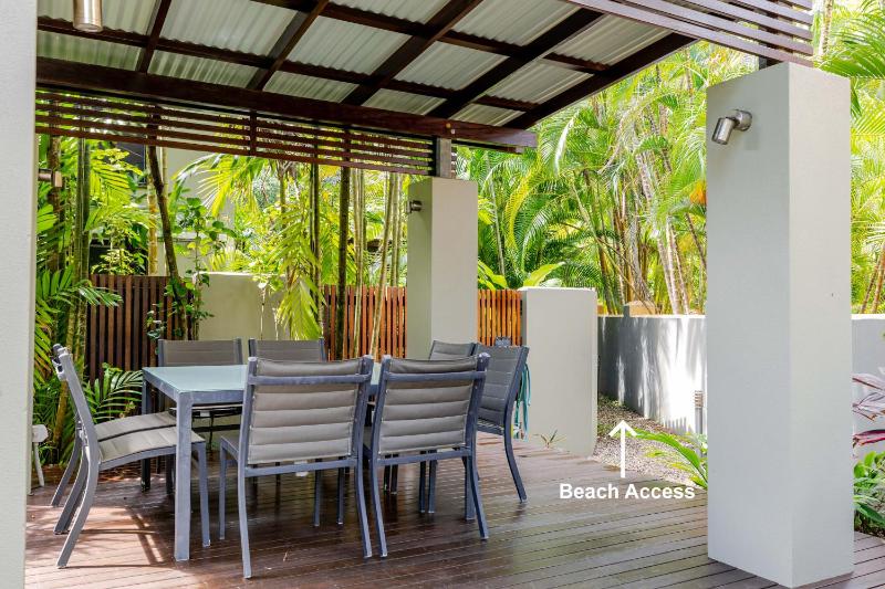 Leilani Melia - stylish 3 bedroom villa on Four Mile Beach - image 22
