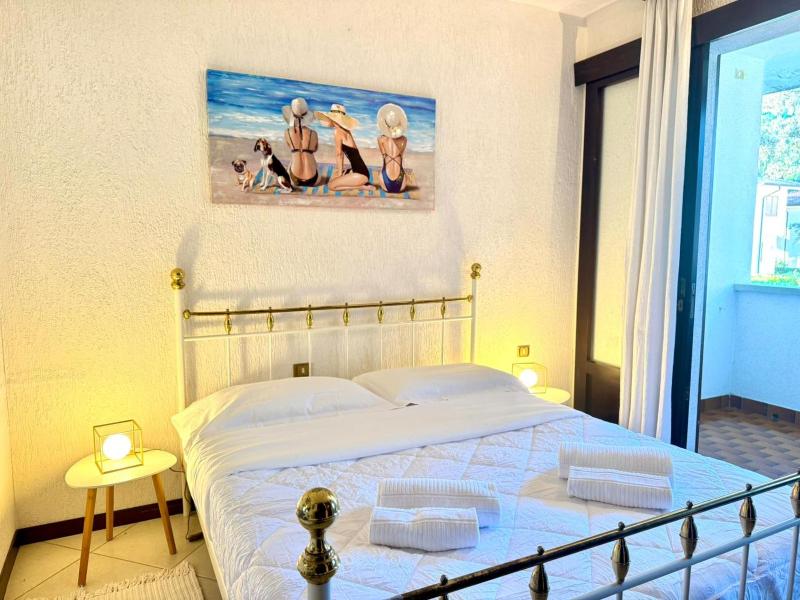La Grande Villa with Pool - image 38