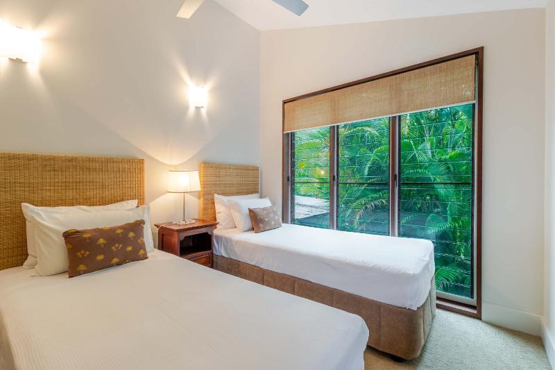 Leilani Tiare - stylish villa on Four Mile Beach - image 14
