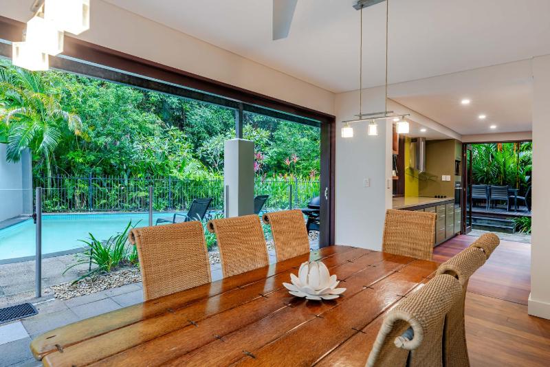 Leilani Tiare - stylish villa on Four Mile Beach - image 9