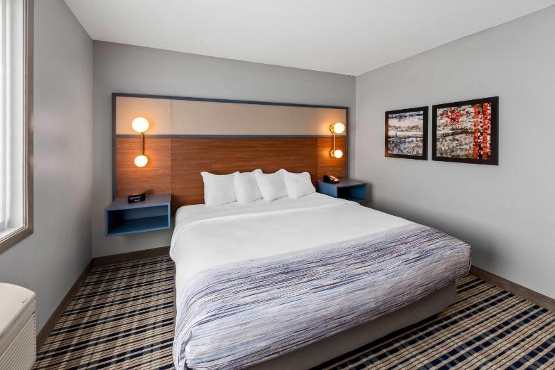 One-Bedroom King Suite - Non-Smoking image 2