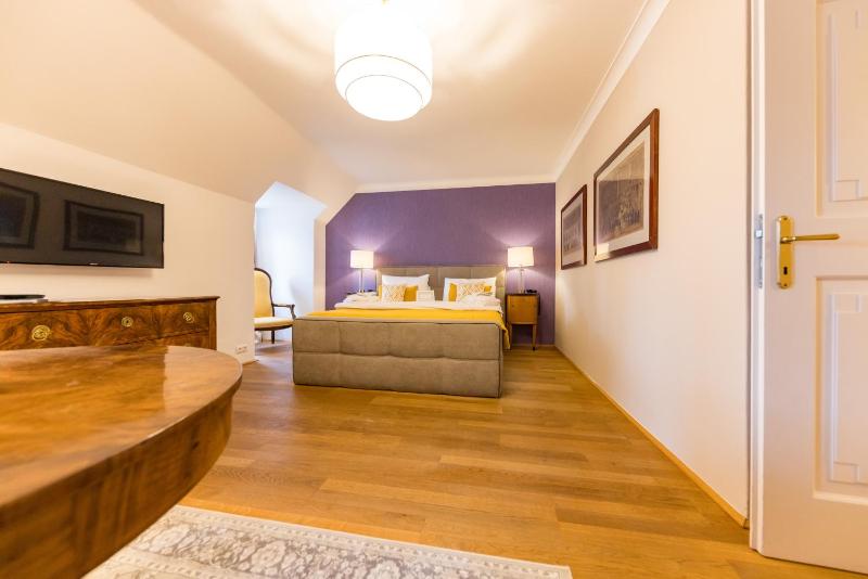 Superior Double Room image 3