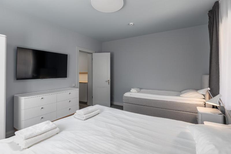 Roze Park Rooms - image 15