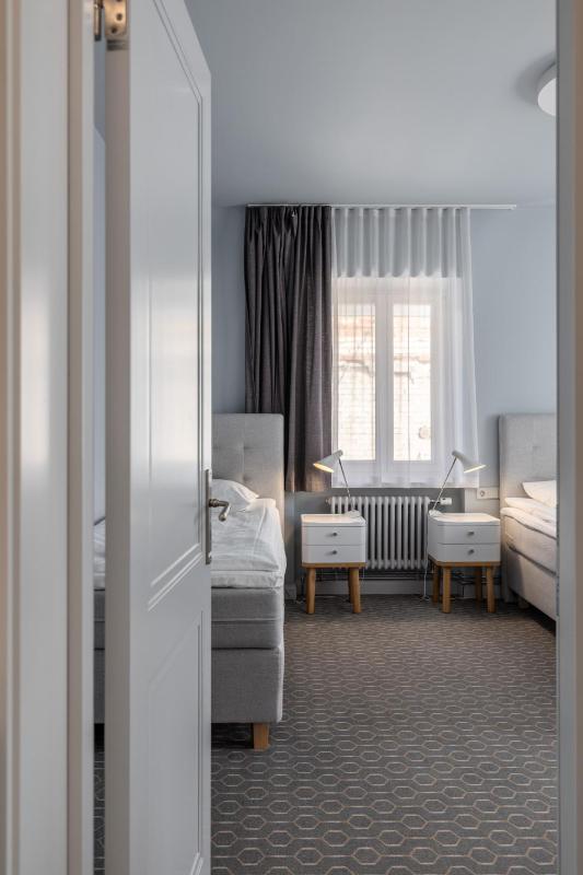 Quadruple Room image 2