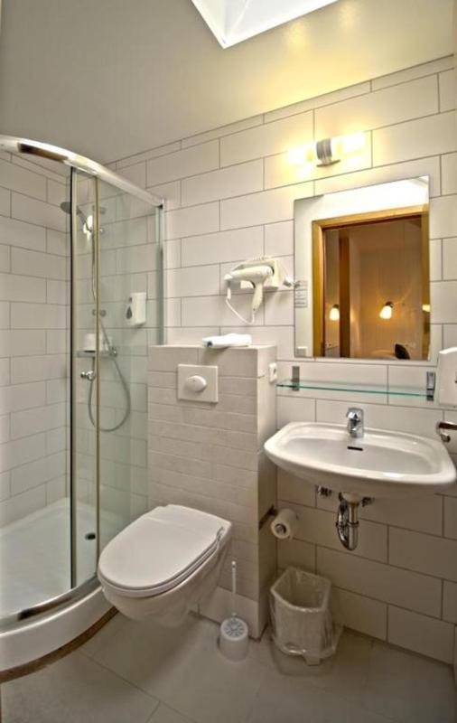 Triple Room image 2