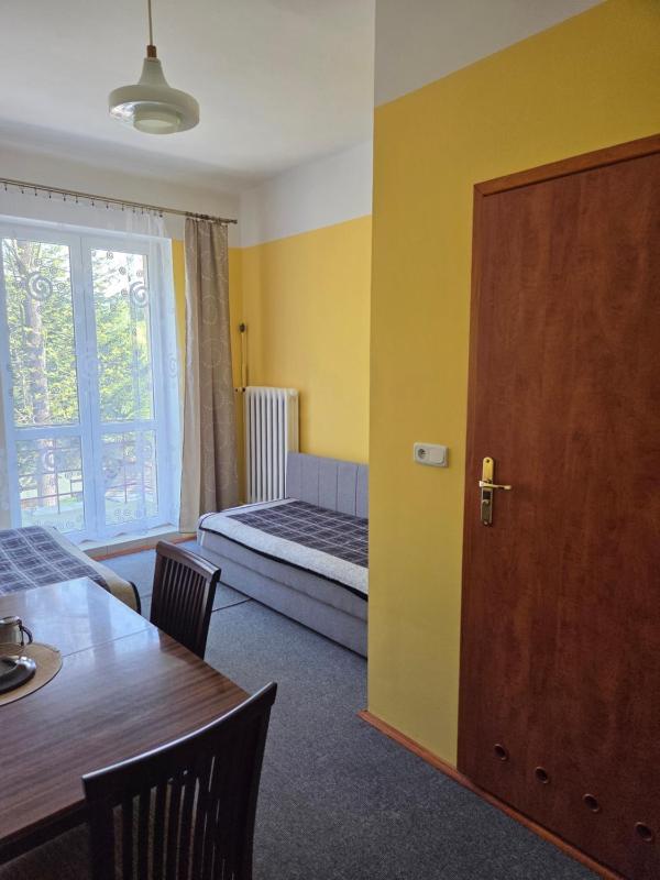 Triple Room with Balcony image 3