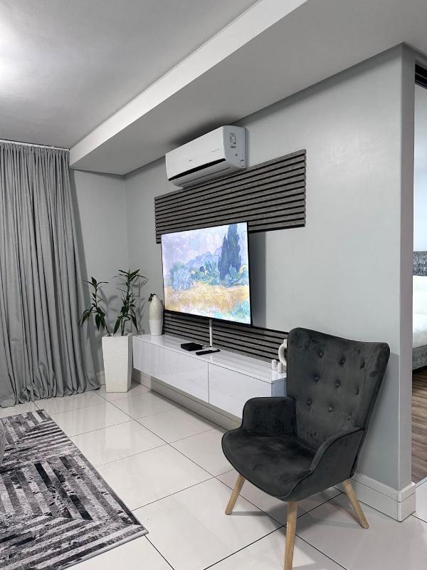 2 Bedroom Apartment in Windhoek City Centre - image 12