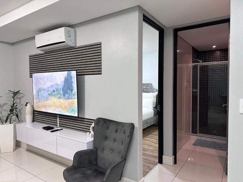 2 Bedroom Apartment in Windhoek City Centre - image 15