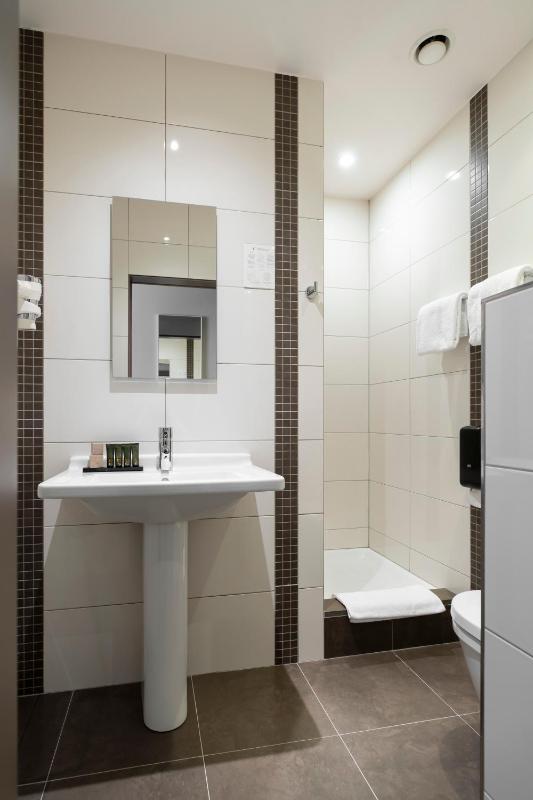 Single Room image 2