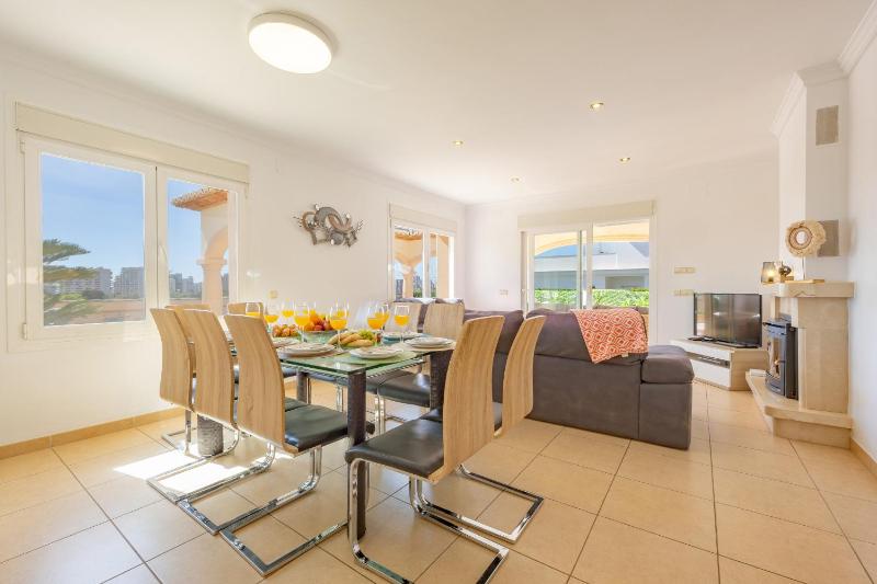 Villa Almendros - PlusHolidays - image 26
