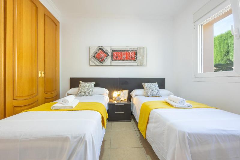 Villa Almendros - PlusHolidays - image 5