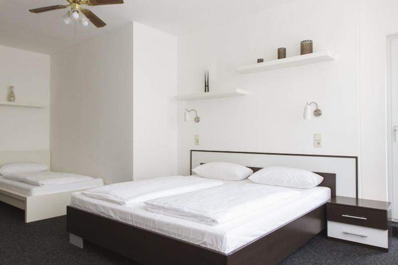 Aparthotel VEGA - image 2