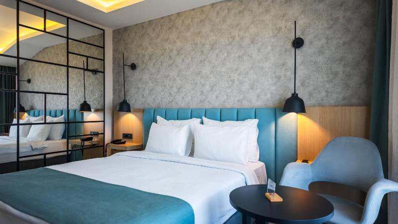 Standard Double Room image 1