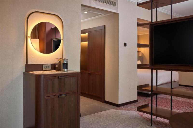 Junior Suite image 4