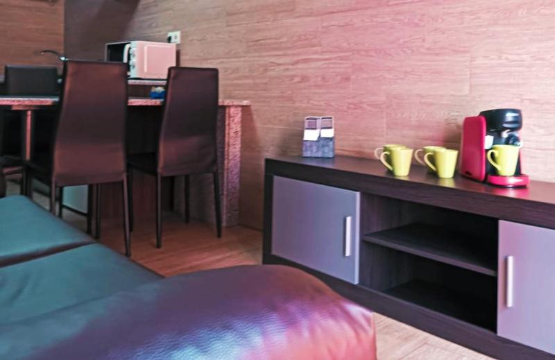 Apartamentos Turísticos Toledo - image 13