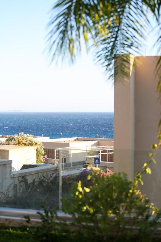 Luxurious Villa - 5 Bedroom at Green Coast - image 5