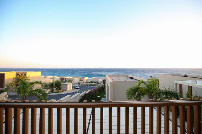 Luxurious Villa - 5 Bedroom at Green Coast - image 7