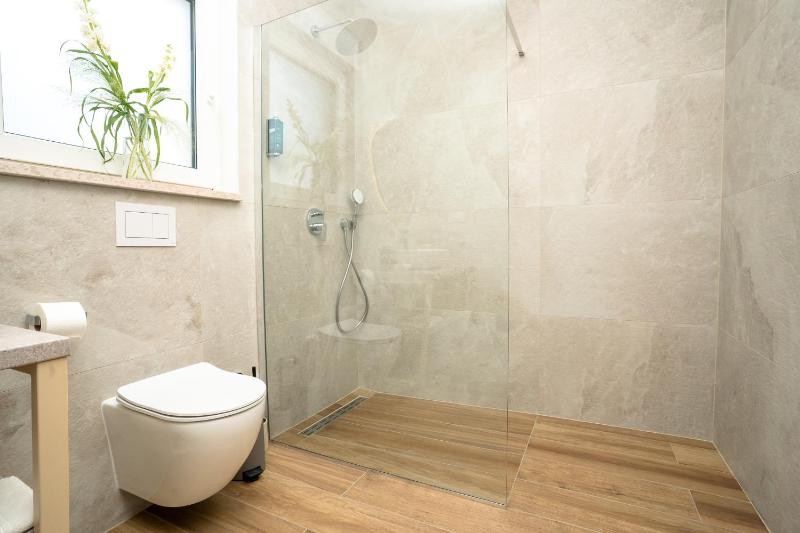 VSG Resort - Indoor & Outdoor Pools Sauna 200m to Beach - image 30