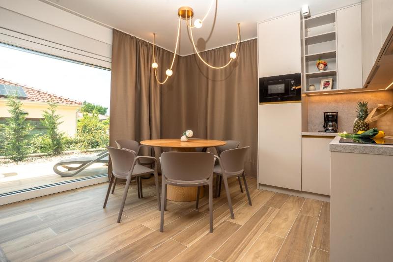 Deluxe Two-Bedroom Apartment with Garden View image 1