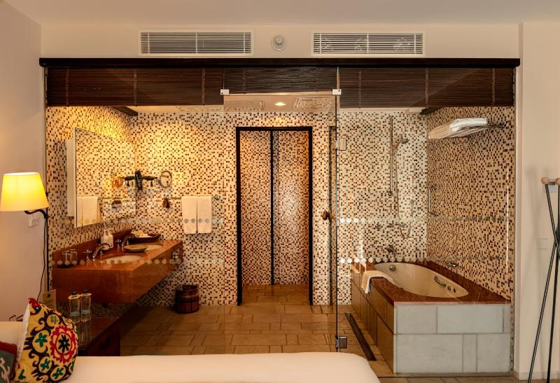 Presidential Suite image 3