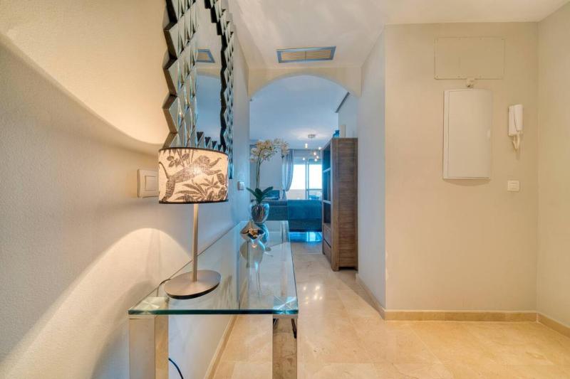 Wonderful 2 bedroom apartment - image 15