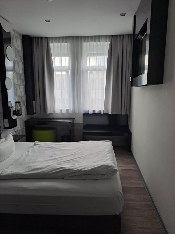 French Cosy Room image 1