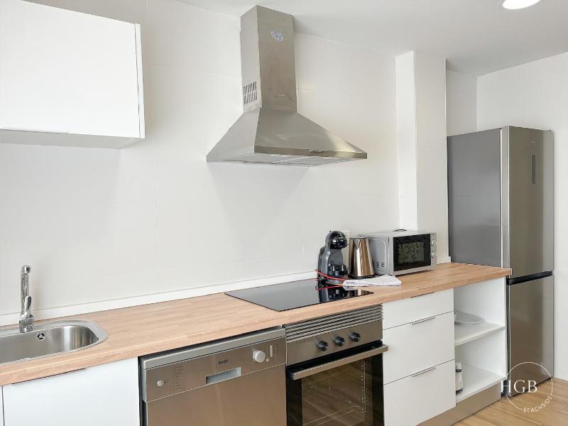 Apartment with Terrace image 4