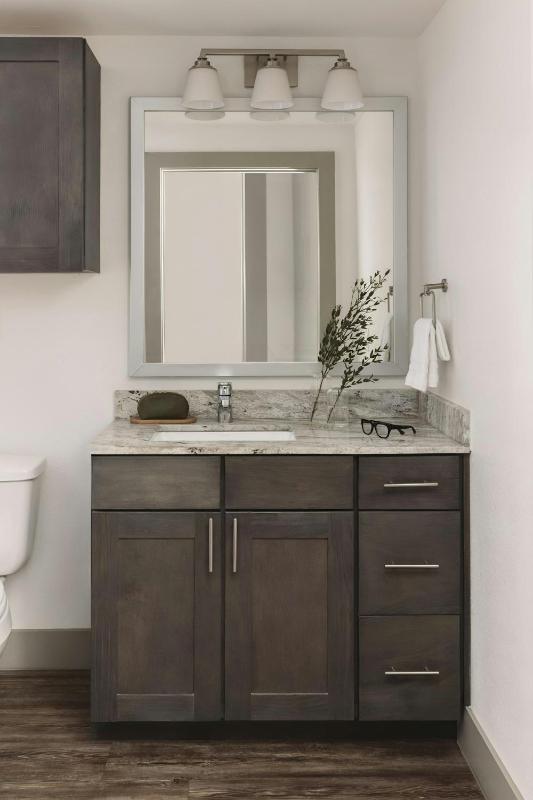 Superior Studio Apartment with Queen Bed image 4