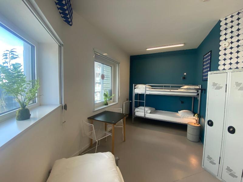 Triple Room with Shower image 3