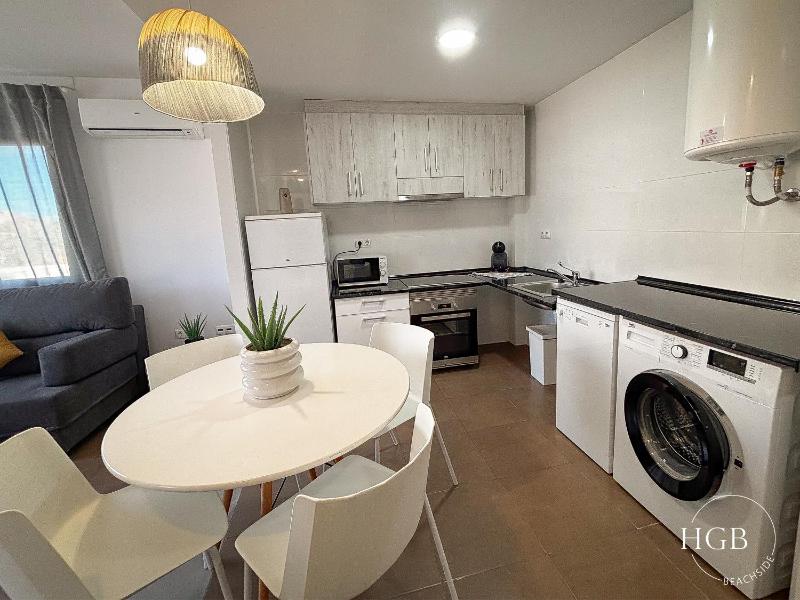 One-Bedroom Apartment image 4
