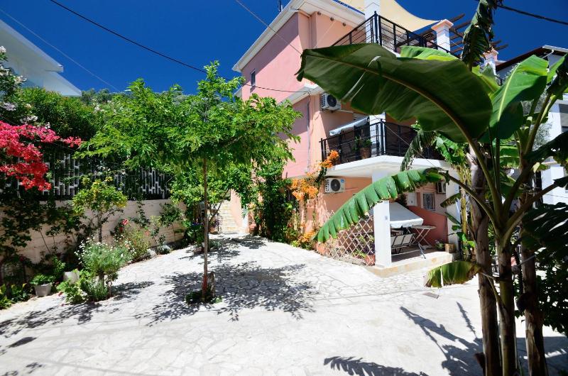 Villa Ektoras II by EY Villas - image 38
