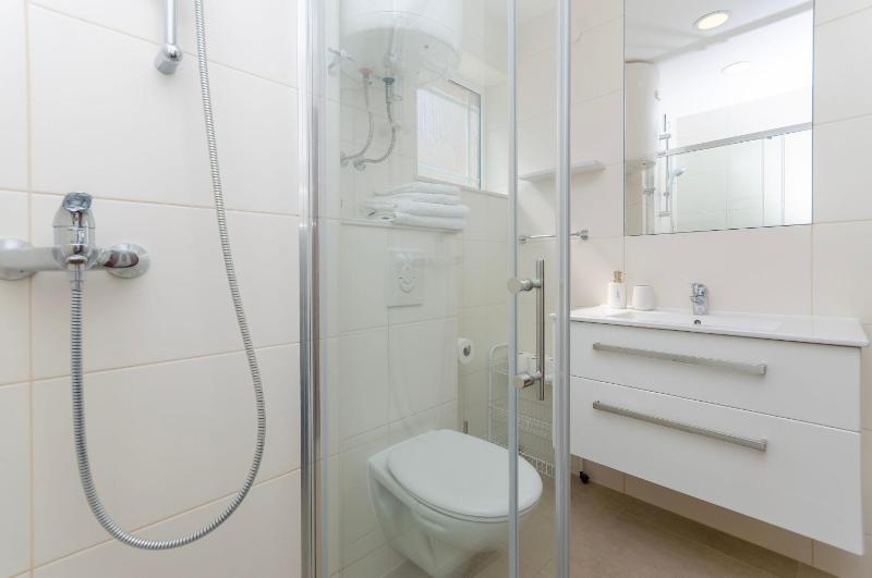 Studio Standard image 4