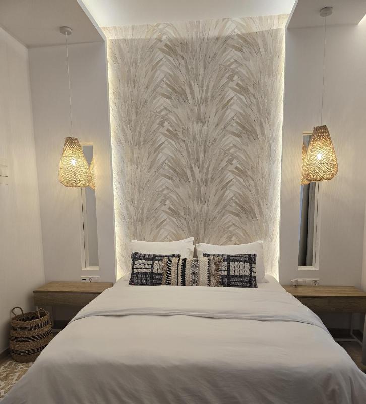 Standard Double or Twin Room with Balcony image 3