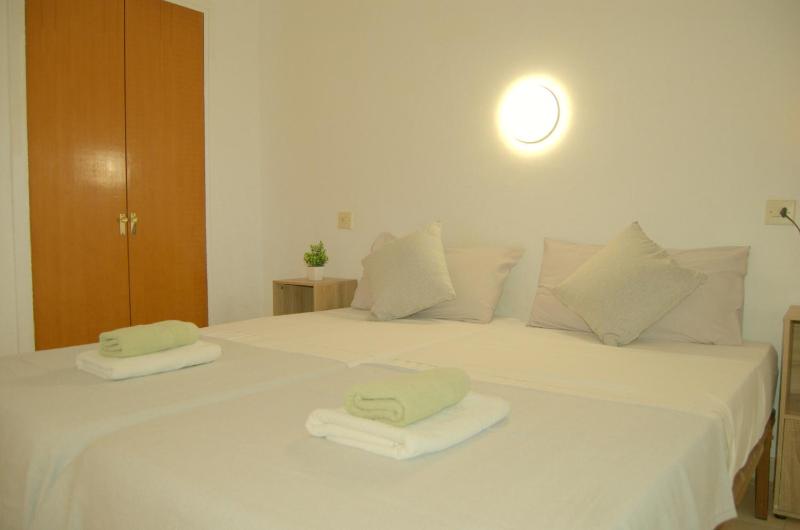 Apartamento Arian centro Lloret de Mar - image 4