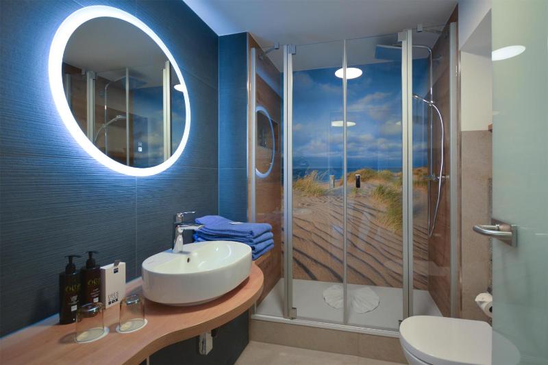 Dorint Strandresort & Spa Ostseebad Wustrow - image 2