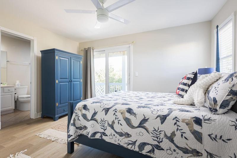 5 Min to Beach Pool Hot Tub Resort Amenities - image 8
