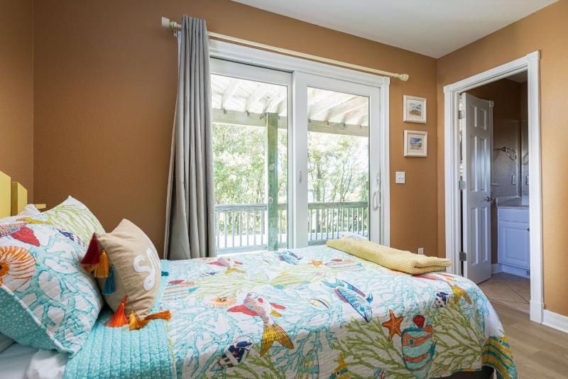 5 Min to Beach Pool Hot Tub Resort Amenities - image 14