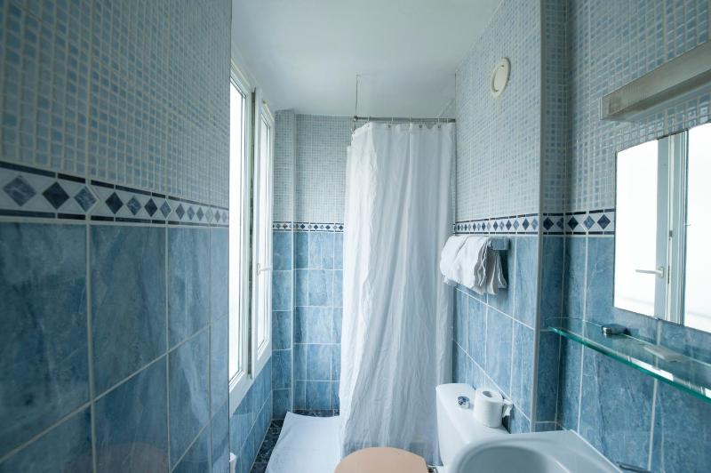 Comfort Single Room image 3