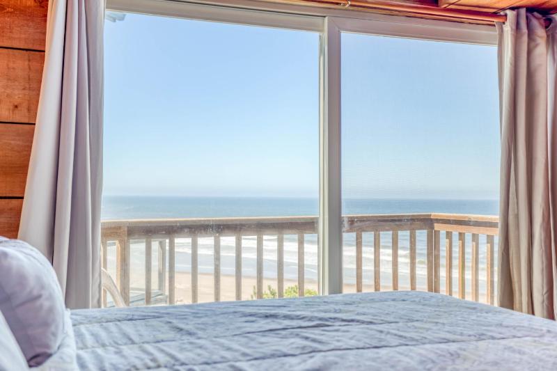 A Beachfront Fantasea - image 12