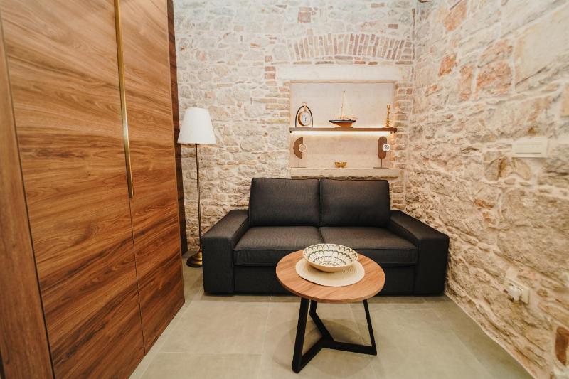 City harbour deluxe suites - image 42
